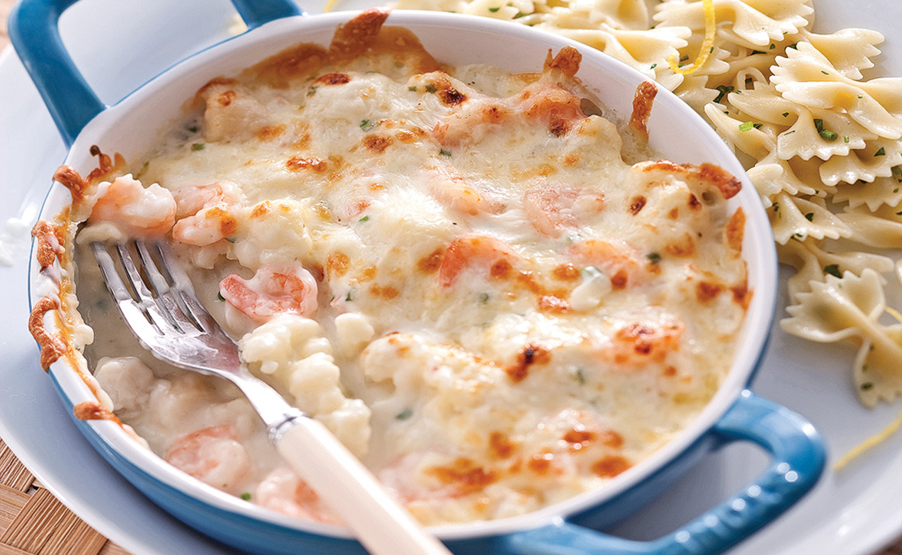 Gratin de crevettes, pétoncles et chou-fleur