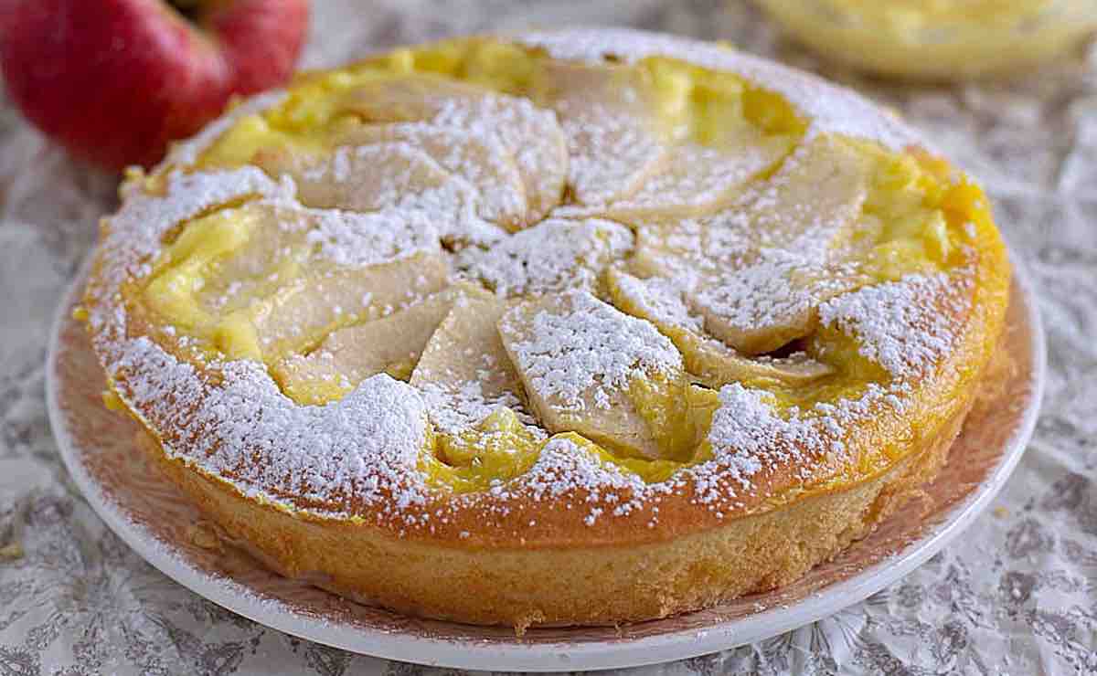 Gâteau moelleux aux pommes et à la crème