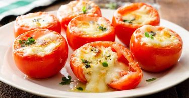 Tomates farcies au fromage recette facile