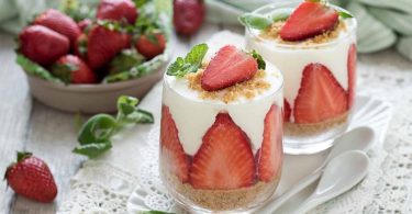 Verrines cheesecake au fraises rapide et super délicieux
