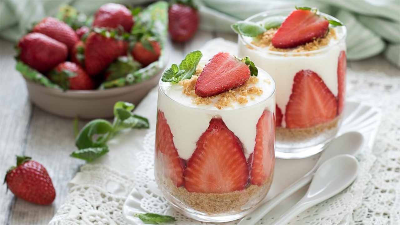 Verrines cheesecake au fraises rapide et super délicieux