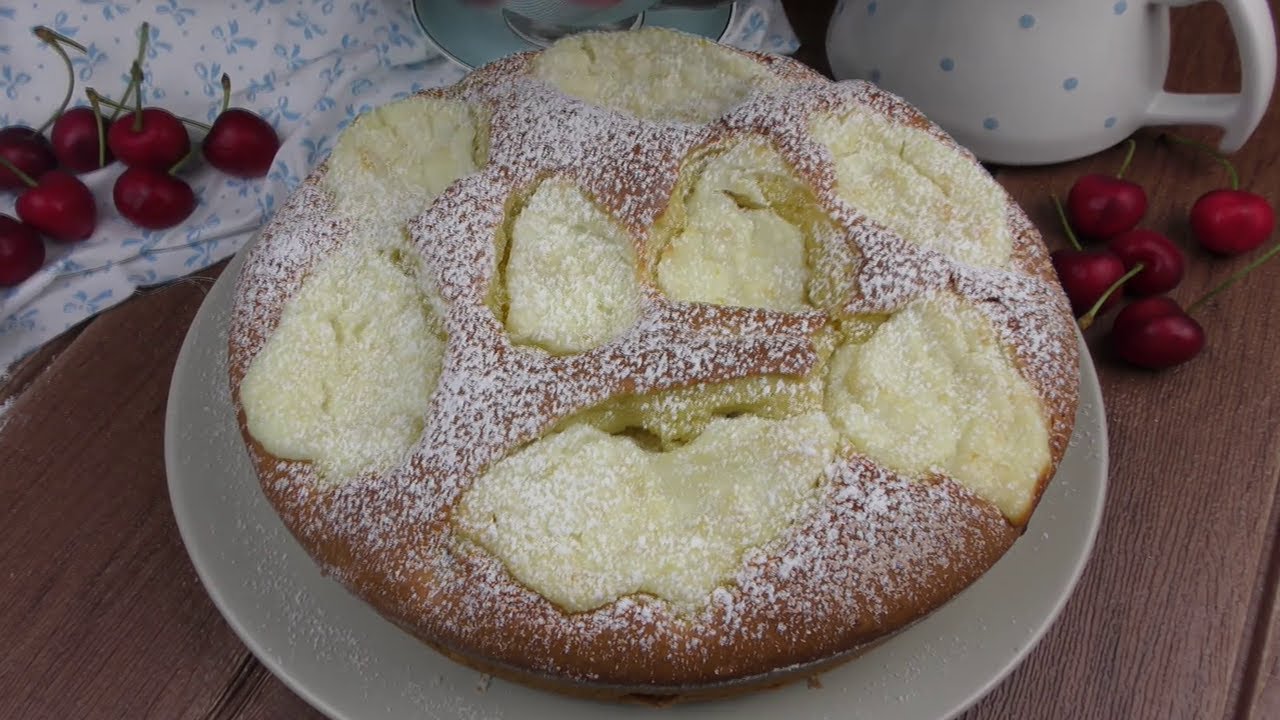 Gateau magique avec crémé et cerises il se fond dans votre bouche recette facile