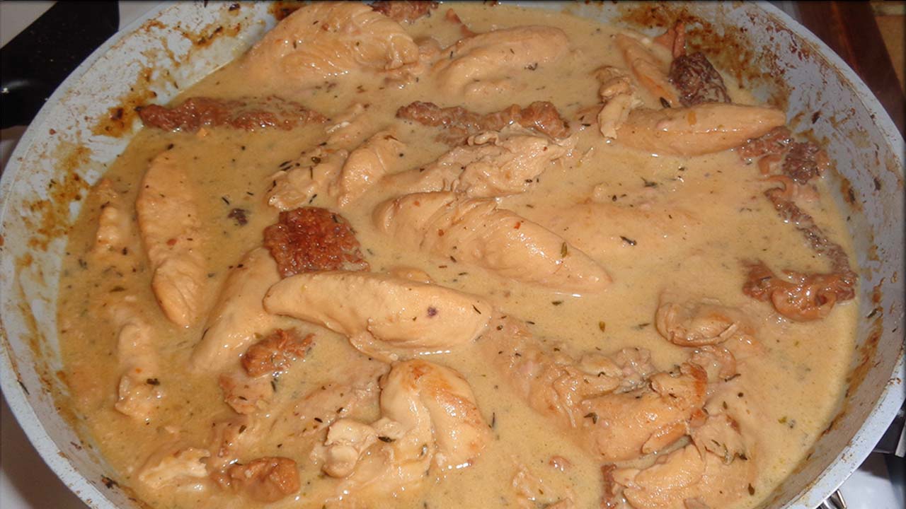 Poulet sauce aux morilles et au foie gras